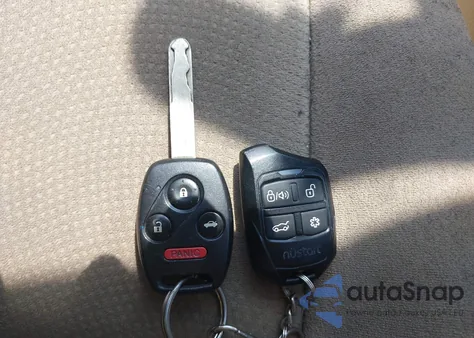 2008 Honda Accord 2.4 Ex z USA, uszkodzony, nr VIN JHMCP267X8C037610